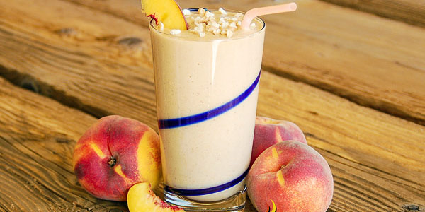 Peach Cobbler Smoothie Milk Shake
