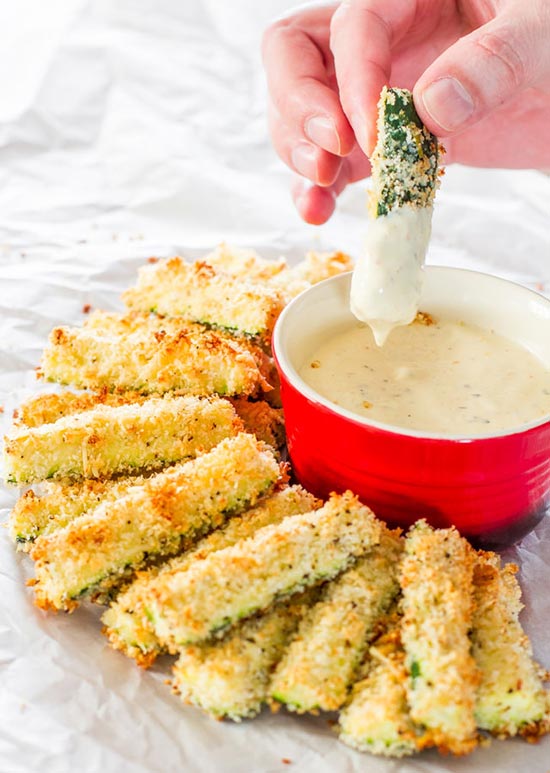 baked-parmesan-zucchini-sticks